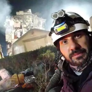 gonullu kurtaricidan afet anlari vurgusu XCrMsWDY