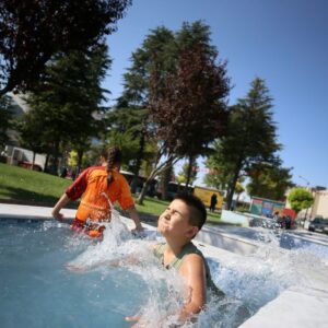 sicak hava kavuruyor 17 sehir 40 derecenin uzerini gordu Vqi8hrt9