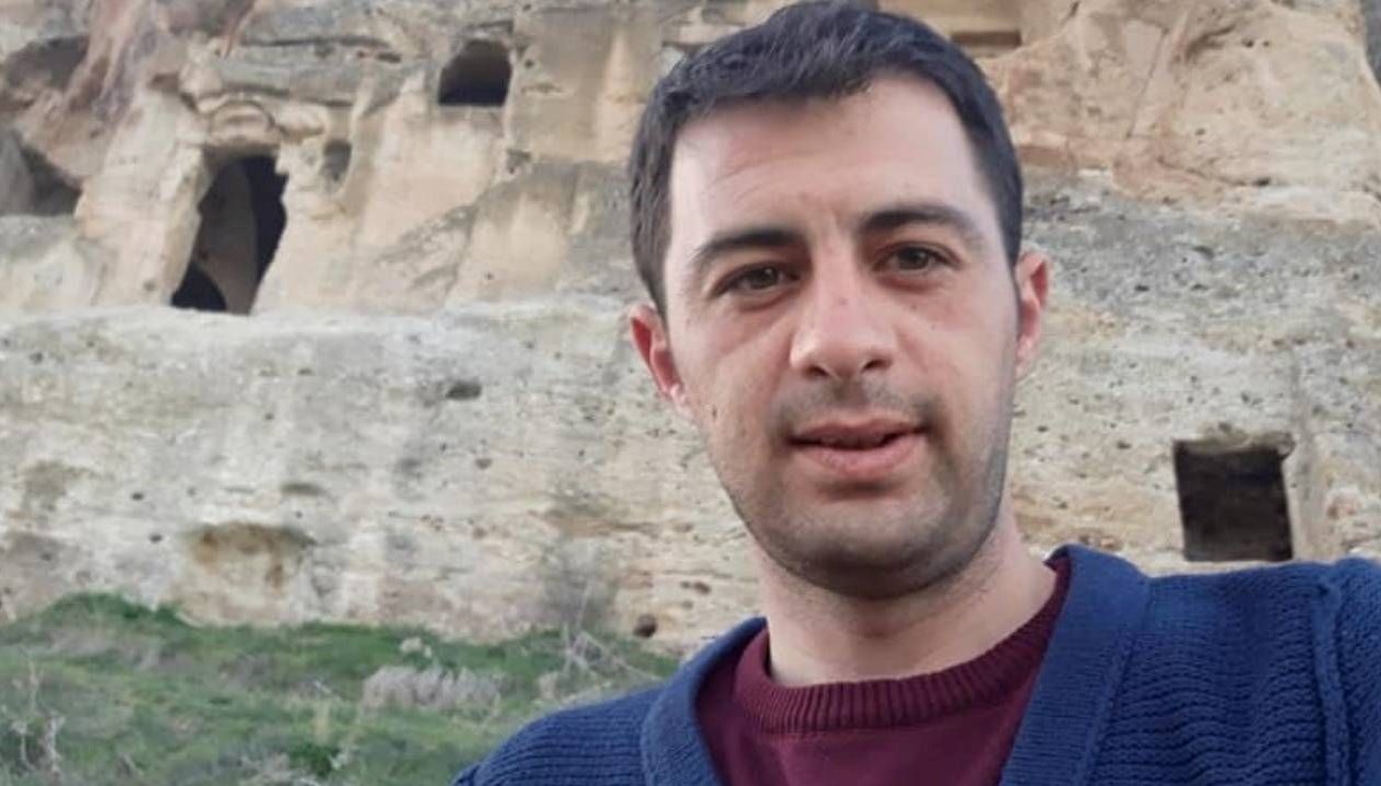 balkondan dusen sahis hayatini kaybetti wOTa8Isz