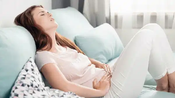 gecer diye dusunulen adet regl sancisi hastalik belirtisi sayilabilir dri3y37n