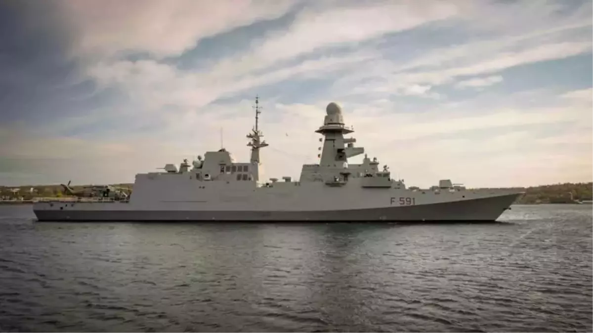 guney kore siniri gecen kuzeyin gemisine uyari atesi acti I8ZFSnjv