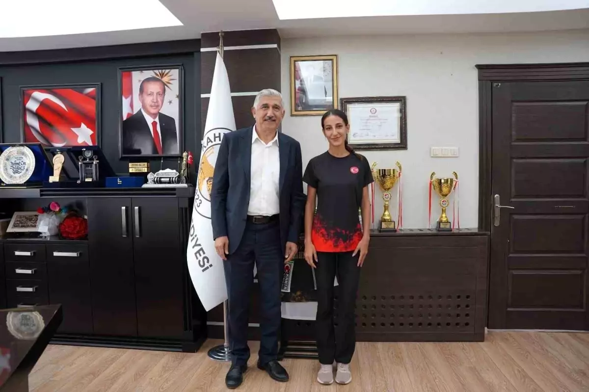 kader guvencten tarihi basari kahta belediye baskani hallactan destek mesaji WicaaHbD