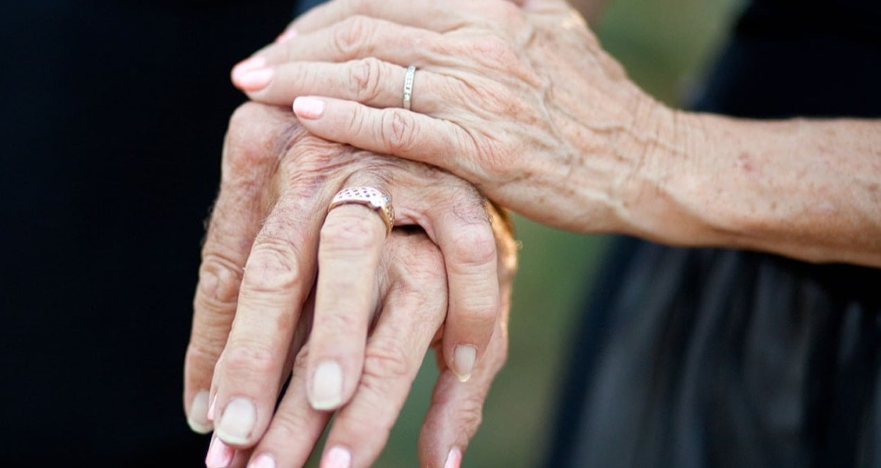 o ulkede 100 yas ustu insan sayisi 100 bini gecti yuzde 88i ayni cinsiyette rym3db21