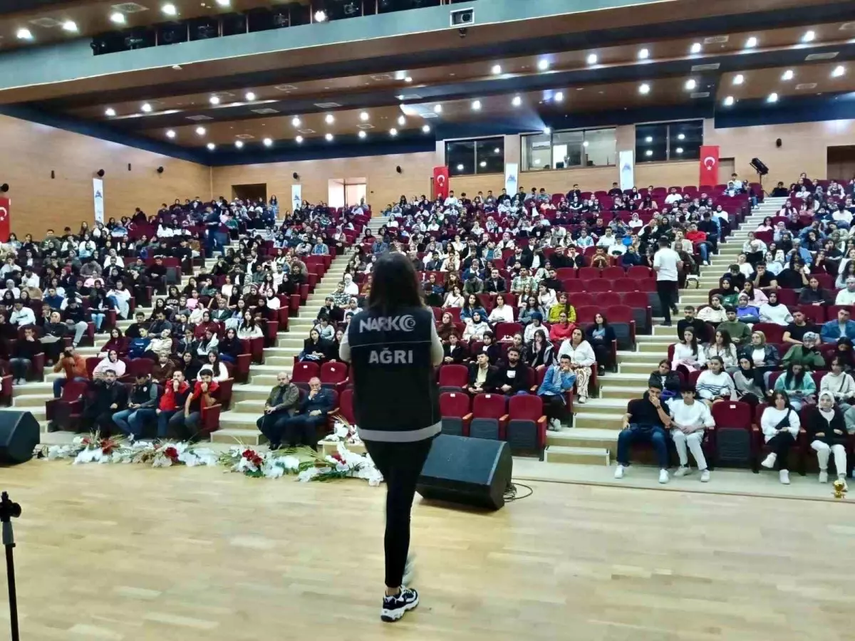 agrida emniyet mudurlugu ogrencileri bilgilendirdi ftJEiwE5