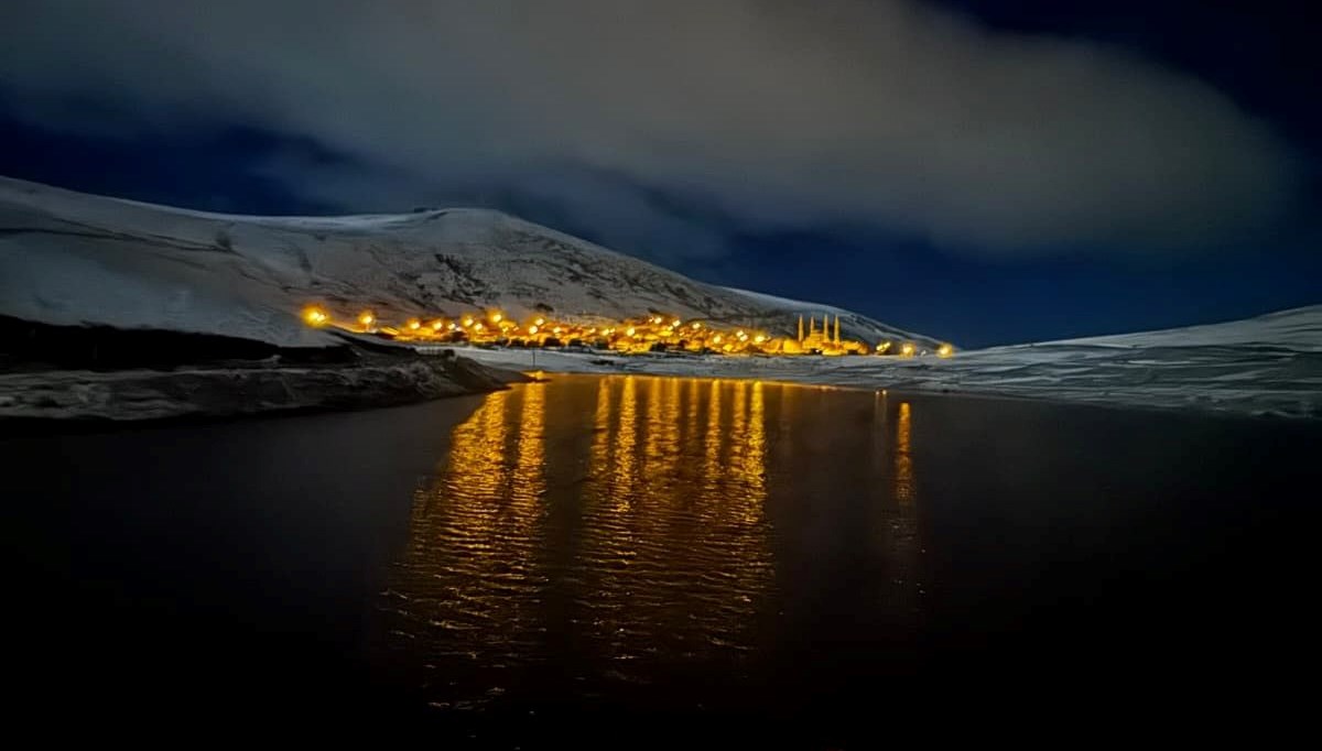 gumushanenin yuksekleri beyaza burundu p7VIkF8C