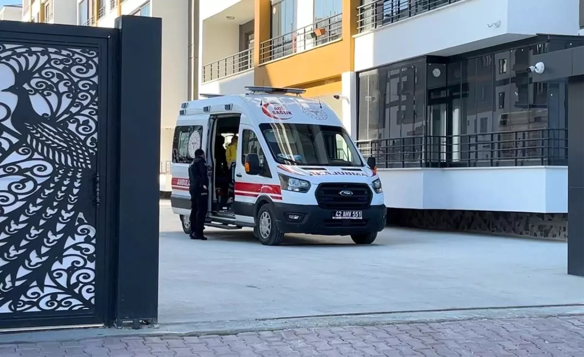 konyada tabancayla oynayan kisi yaralandi k8rcMUbf.jpg