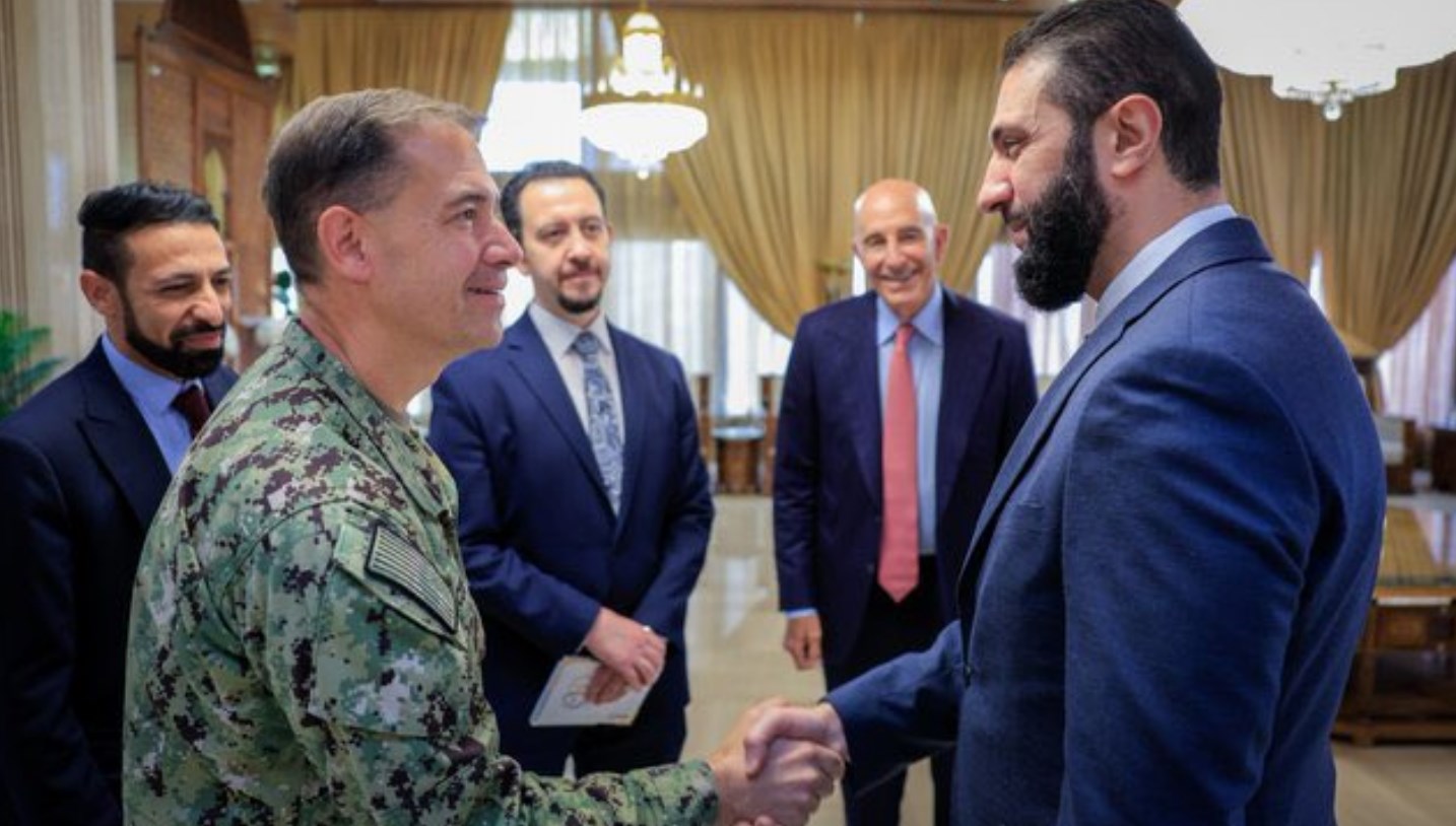 samda kritik toplanti barrack ve abdli komutan sara ile gorustu qZjpCDQ5