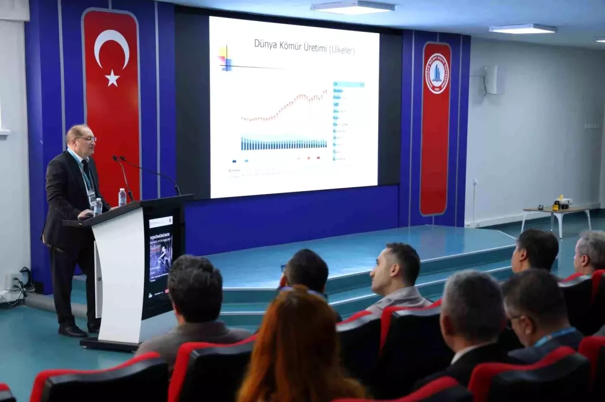 zonguldak bulent ecevit universitesinde tas komurunde mekanize uygulamalari calistayi duzenlendi Bm39C3sq.jpg