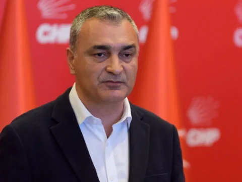 Kemal kilicdaroglunun myk toplantisi sona erdi chpde 8 il baskani gorevden alindi 8WHHd59V
